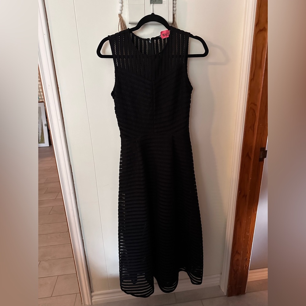 Gianni Bini Elegant Black Sleeveless Dress size 4